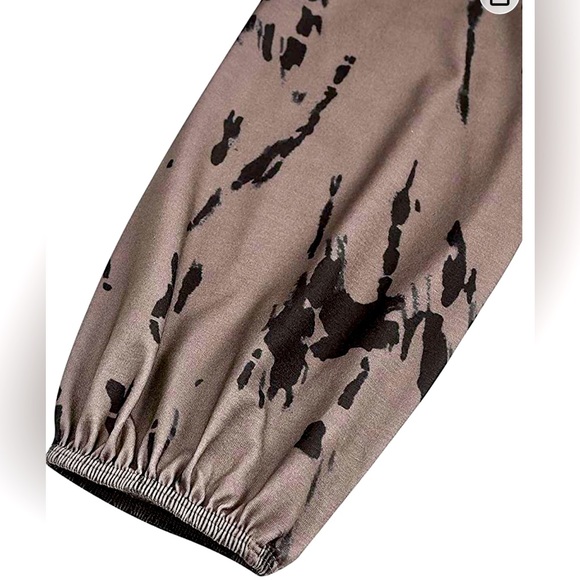 Cold Shoulder Long Sleeves Top for Women Loose Casual Cut Out Shirts in Tye Dye - Picture 4 of 11